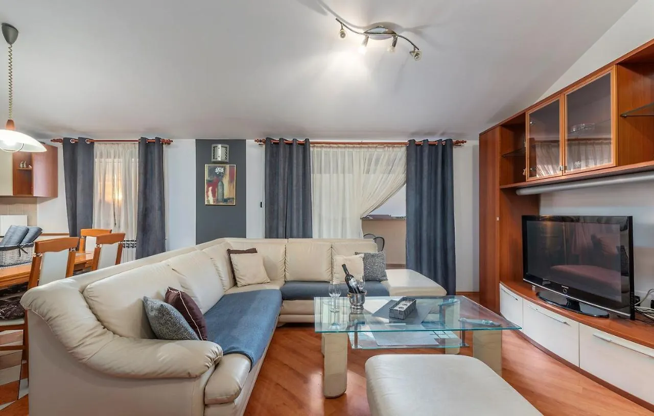 Apartment Jadranka Porec 0*,  Croatia