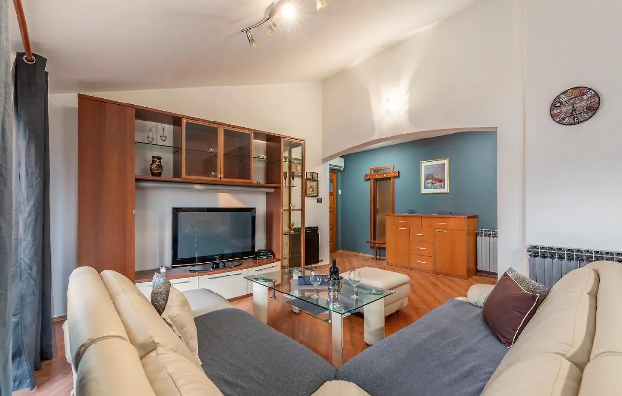 Apartment Jadranka Porec 0*,